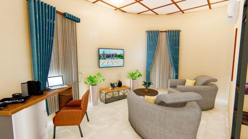 Serengeti National Park Hotel | Serengeti legacy Lodge