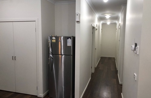 Pakenham House | Serenity 11 - Whole House