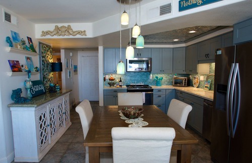 Imperial Beach Condo | Serenity by the Sea~So SD~"Imperial Beach Chic"~Lux Oceanfront 3Bd Condo w/Pool