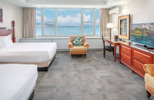 Kahului Hotel | Serenity by the Waves: Four Ocean Front Rooms & Pool Oasis | Near Hoaloha Park