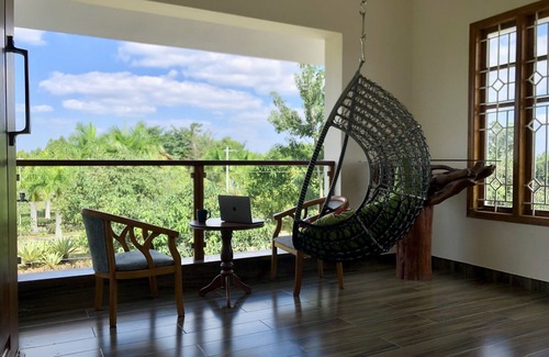 Devanahalli Villa | Serenity Manor: Vacation home near BLR International Airport