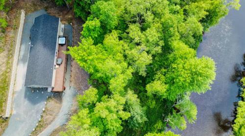 Riverside Estates Villa | Serenity On The Lehigh River