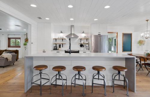 Georgetown House | Serenity On The San Gabriel