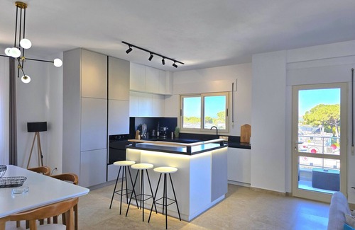 Ishem Apartment | Serenity Penthouse 260