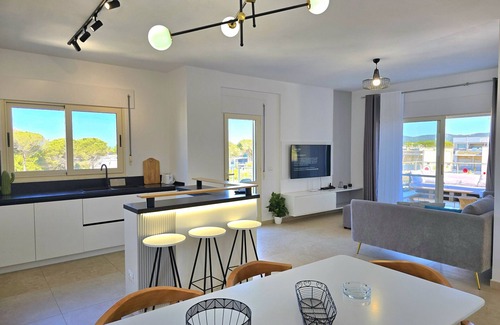 Ishem Apartment | Serenity Penthouse 260