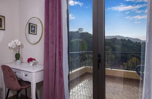 Kantanos-Selino Villa | Serenity River Villa︱a secluded paradise with pool