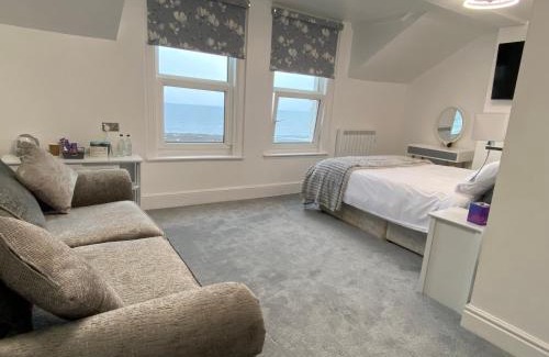 Douglas Promenade House | Serenity Suites