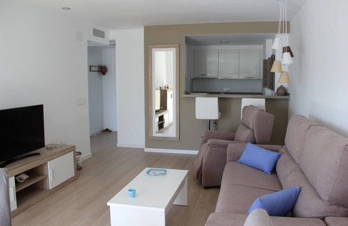 San Antonio Bay Apartment | Ses Fontanelles apartments with frontal views of the sea and the sunset