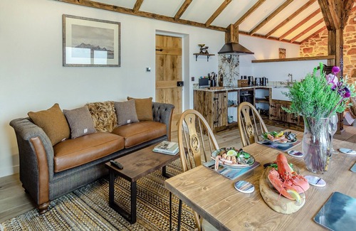 Ullapool Cottage | Set on the shores of Loch Broom, just outside the picturesque Highland fishing village of Ullapool.