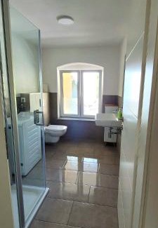 Grossrohrsdorf Apartment | Seyfarthrooms - Monteurwohnung Großröhrsdorf 3 - zentrale Lage, gute Anbindung, ideal für 2 Personen