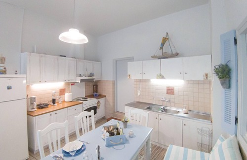 Crisostomos House | Shades of Blue - Beachfront - AC- WIFI