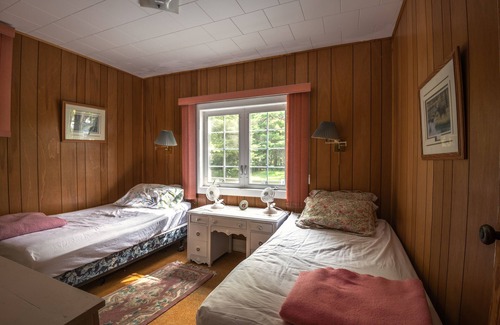 Dongola Cottage | Shadow Lake Cottage -Kawartha Lakes