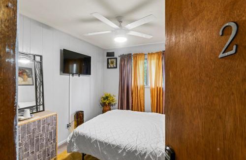 Russian Jack Park House | ShaligoHomes Sunset Room On 6th Ave