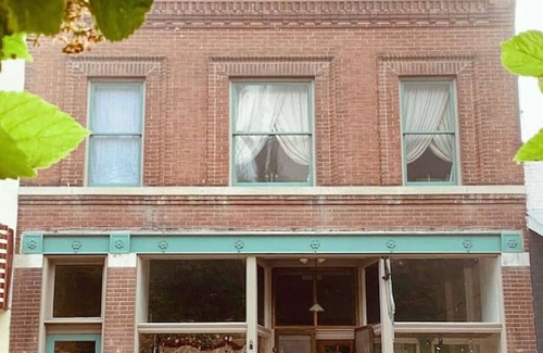 Treloar Apartment | Shaman Suite, Zia My Retreat