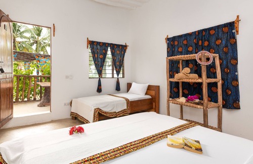 Pingwe House | Shanuo Beach Bungalows