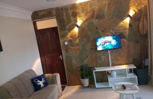 Manyimbo Apartment | shanzu Cozy Homes near prideinn close to serena beach