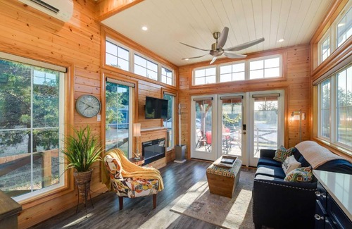 Whitney House | Shared Outdoor Pool and Patio Whitney Retreat!