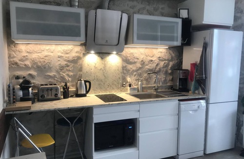 Montredon Apartment | SHED BLUE FEET IN THE WATER ON THE BEACH