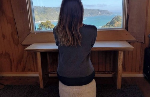 Chepu Ski Chalet | Shelter with ocean view