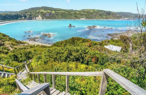 Chepu Ski Chalet | Shelter with ocean view