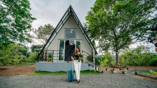 Udadumbara Bed & Breakfast | Shenaya Plantation