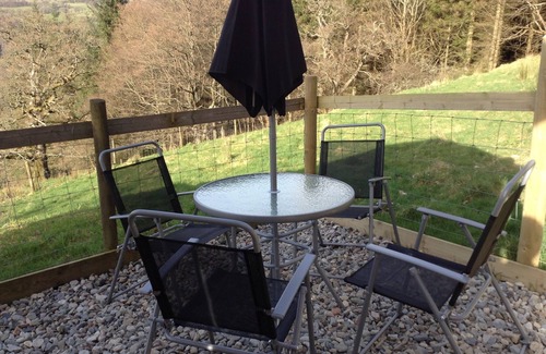 Cwmtirmynach Cabin | Shepherd Hut "Megan" in beautiful quiet location