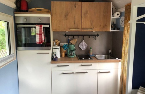 Niederfrohna House | Shepherd's wagon Blauer Heinrich - Shepherd's wagon at Auszeithof Niederfrohna