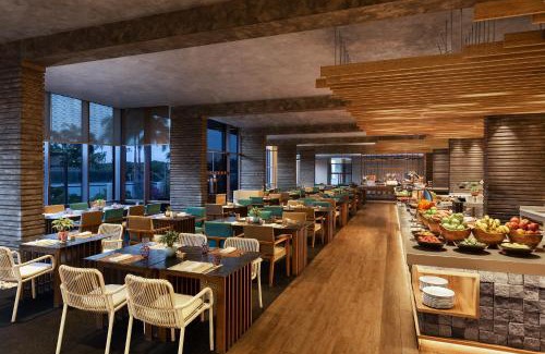 Covelong Beach Resort | Sheraton Grand Chennai Resort & Spa