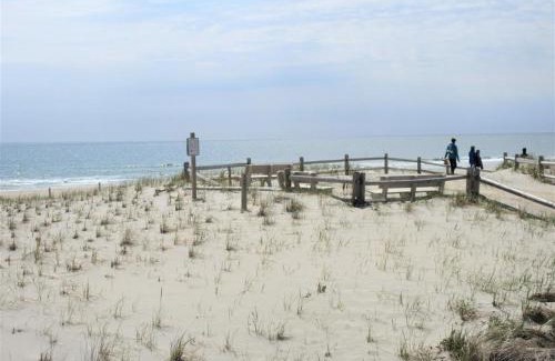 Ship Bottom Apartment | Ship Bottom 2Nd Floor Duplex With Great Ocean Views