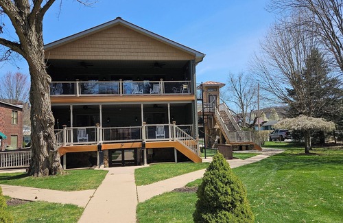 Confluence Apartment | Shoreline Estates - Glamping A