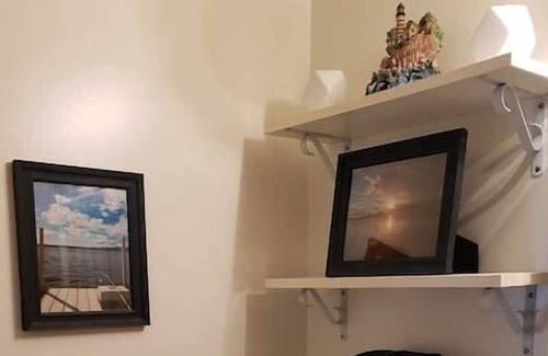 Hale House | Shorelines and sunsets