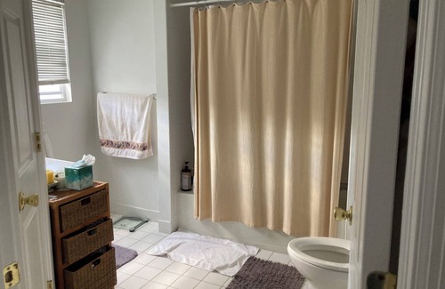 Berkeley Heights House | Short term 3 month rental in Berkeley Heights - Charming 2-bed townhome