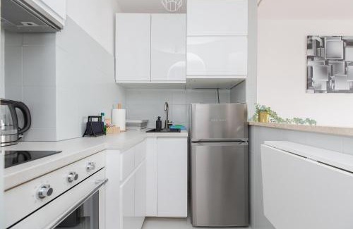 Mirow Apartment | ShortStayPoland Chłodna (B74)