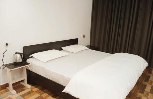 Bhowali House | Shri Kachi Dham Home Stay