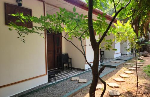 Inamaluwa Resort | Sigiriya White Moon Resort