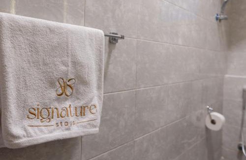 New Cairo Apartment | Signature Stays Spacious Luxury Apt