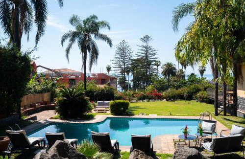 Aci Trezza Villa | Silvanae Pool Villa