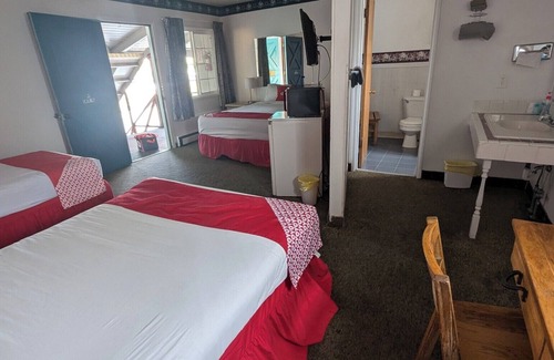 Burns Hotel | Silver Spur Motel