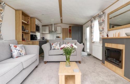 West Heslerton House | Silverdale View