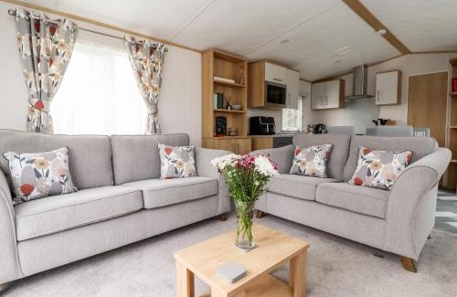 West Heslerton House | Silverdale View