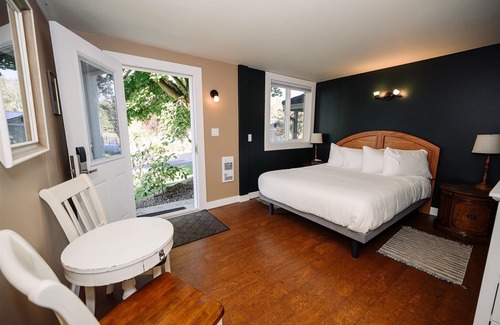 Okanagan-Similkameen Hotel | Similkameen Wild Resort & Winery