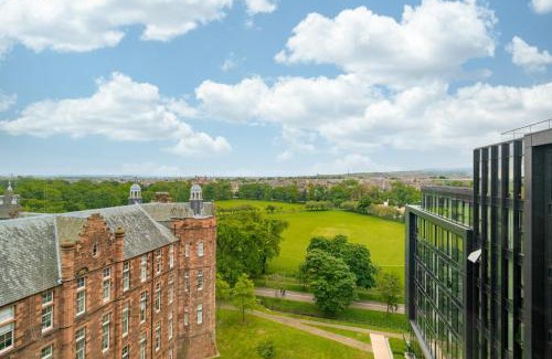 Laurieston Apartment | Simpsons Loan - 428