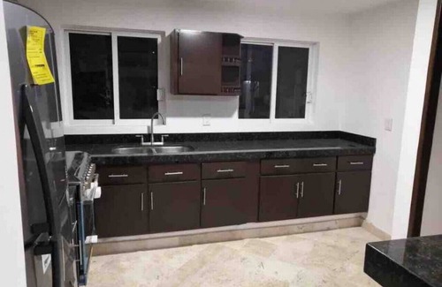 Quintas del Mar House | Sin imagentnCasa en Quintas del Mar con acceso a la playa