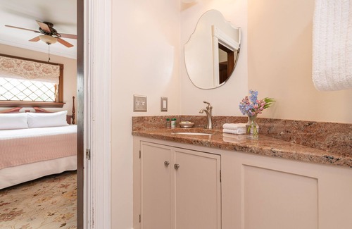 Jericho Bed & Breakfast | Sinclair Inn Bed and Breakfast