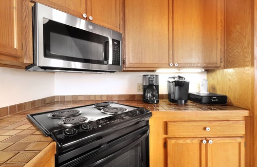 Dillon Beach House | Single level view home of the Pacific Ocean and Tomales Bay