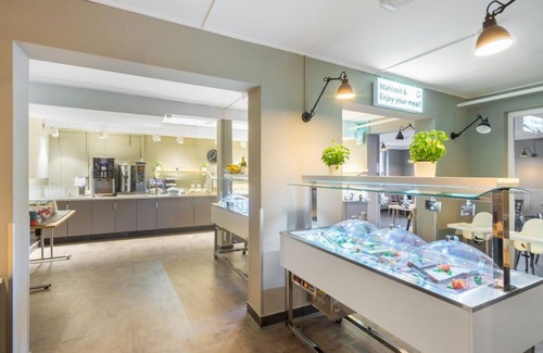 Suedvorstadt House | Single Room, Shower, Toilet - a & o Dresden Hauptbahnhof