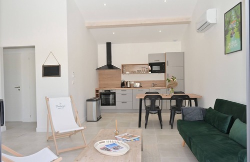 Saint Vivien House | Single-storey house with parking and air conditioning in Saint-Vivien