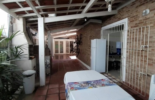 Pereque-Acu House | Single storey house in ubatuba near the beach and the center