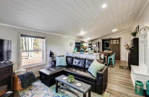 Grawn House | Sip and Hike! Autumn Escape 12 Mi to Traverse City