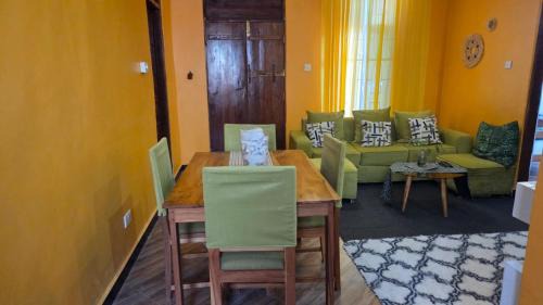 Pingwe House | Sisters House